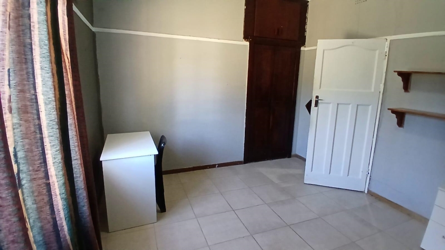 5 Bedroom Property for Sale in Park West Free State